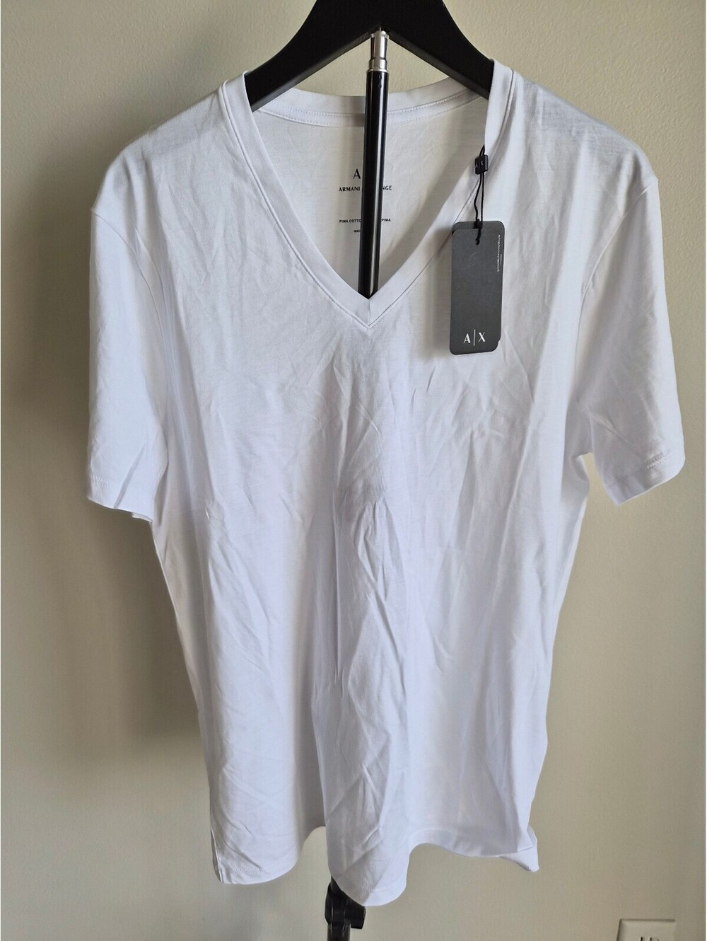 Armani Exchange Men's White V-Neck Slim Fit T-Shirt, Size M 0299